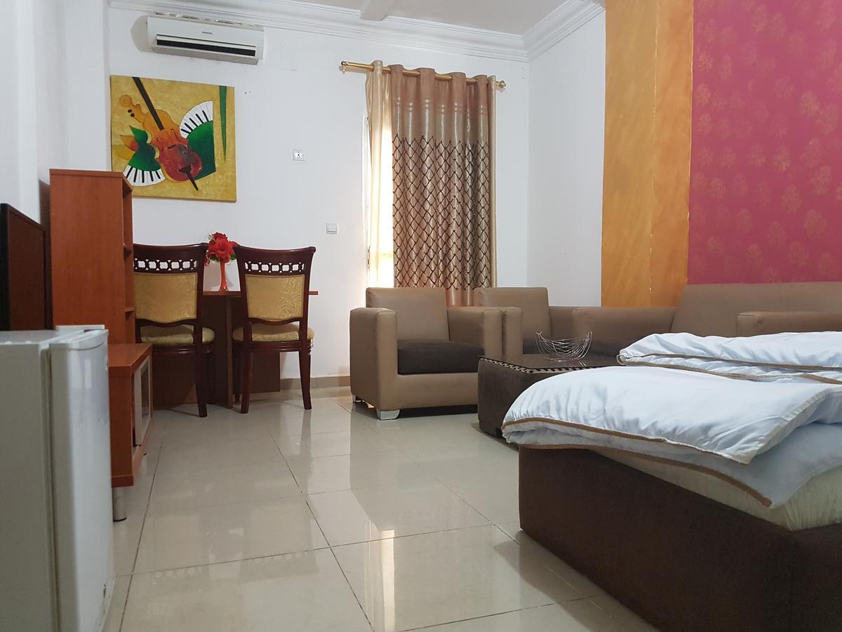 Novo Hotel Brazzaville Exterior photo